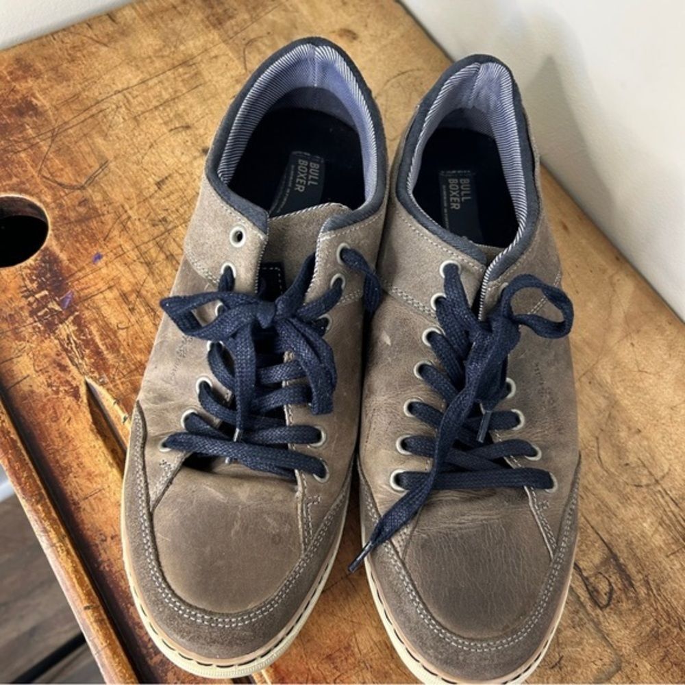 Bullboxer Brown Leather Low Top Lace Up Sneakers Men's 11 good preworn condition